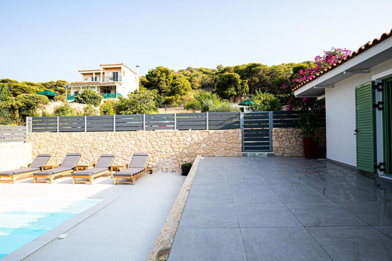 Pine House Villa Agioi Exterior foto